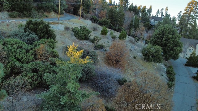 Detail Gallery Image 1 of 11 For 935 Sonoma Dr, Lake Arrowhead,  CA 92352 - – Beds | – Baths