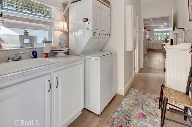 Detail Gallery Image 22 of 53 For 40 Saratoga, Newport Beach,  CA 92660 - 3 Beds | 2/1 Baths