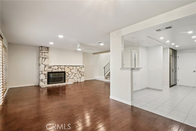 Detail Gallery Image 11 of 47 For 4453 W Coast, Newport Beach,  CA 92663 - 3 Beds | 2/1 Baths