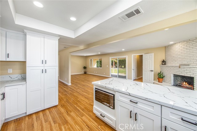 35345 Panorama, Yucaipa CA: https://media.crmls.org/medias/bf9f52e4-49fb-43eb-bd8a-14b6ff20c15a.jpg