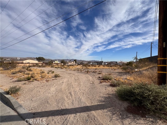 Detail Gallery Image 1 of 5 For 1241 Deseret Ave, Barstow,  CA 92311 - – Beds | – Baths