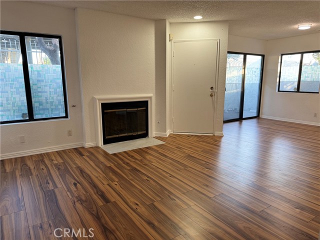 102 Park Shadow Court, Baldwin Park CA: https://media.crmls.org/medias/bfa0a5f3-f16b-45ee-a3b9-734a88e8b63d.jpg