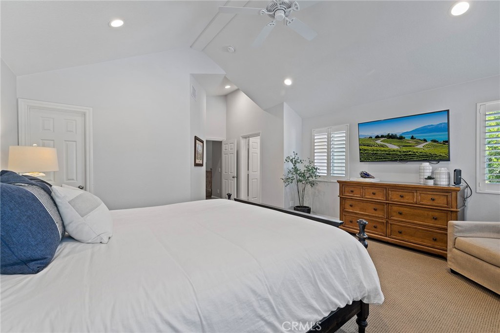 MLS #OC25228132 image #30