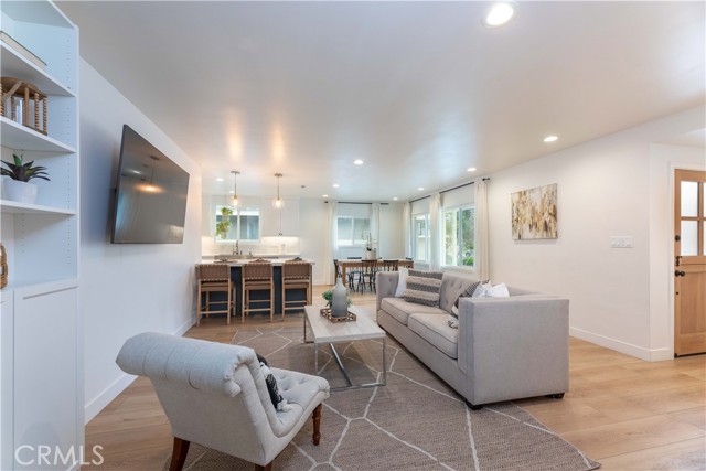 Detail Gallery Image 11 of 48 For 6830 E 10th St, Long Beach,  CA 90815 - 3 Beds | 2 Baths