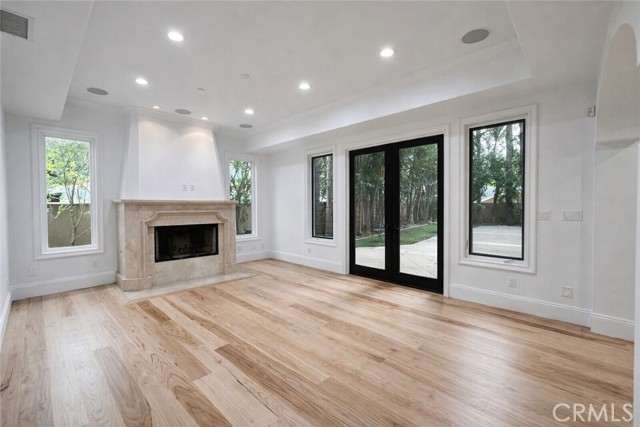 Detail Gallery Image 3 of 17 For 258 Santa Isabel Ave, Costa Mesa,  CA 92627 - 5 Beds | 5/1 Baths