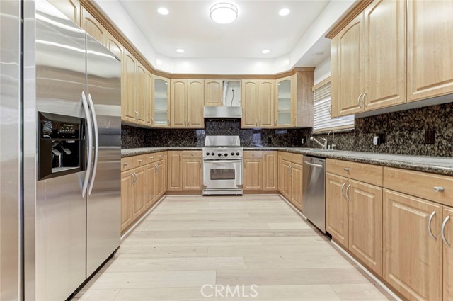 Detail Gallery Image 21 of 59 For 15121 Marlin Pl, Van Nuys,  CA 91405 - 4 Beds | 3 Baths