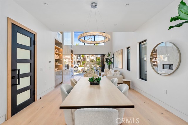 Detail Gallery Image 9 of 45 For 520 11th St, Huntington Beach,  CA 92648 - 3 Beds | 3/1 Baths