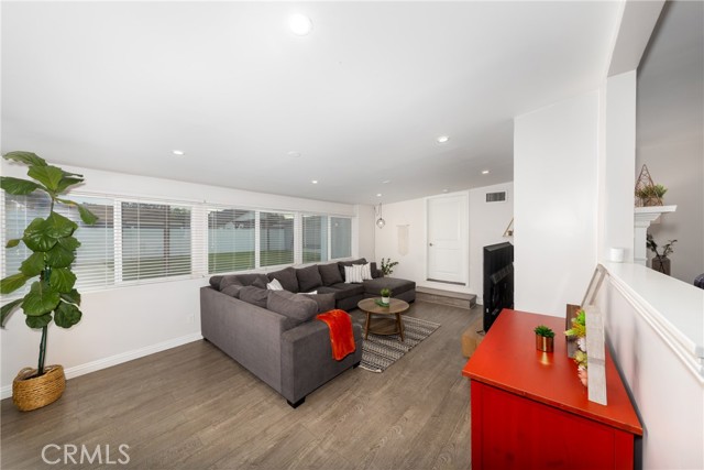 Detail Gallery Image 12 of 42 For 7526 Glengarry, Whittier,  CA 90606 - 4 Beds | 2 Baths