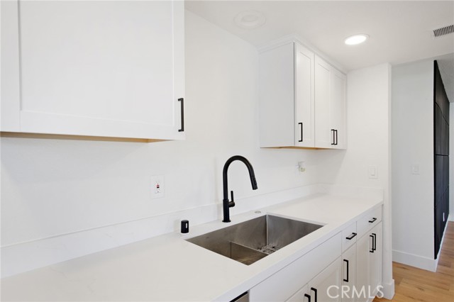 1757 Hickory Avenue, Livingston CA: https://media.crmls.org/medias/bfa31455-a587-4875-9801-4422e7b45480.jpg