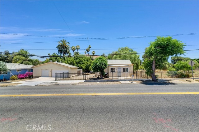 Image 3 for 208 S Spring St, Lake Elsinore, CA 92530