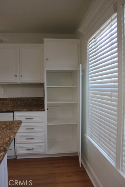 563 E City Court, Anaheim CA: https://media.crmls.org/medias/bfa4580e-cfa3-4fc5-8c5e-f7e70d1e7a2b.jpg