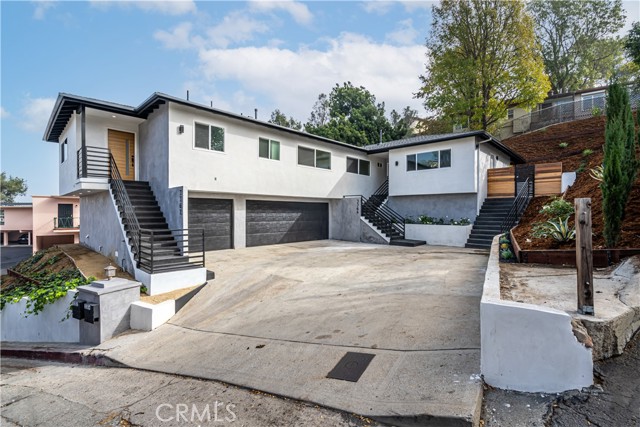 Detail Gallery Image 7 of 73 For 3362 Bellota, Los Angeles,  CA 90027 - 5 Beds | 5 Baths