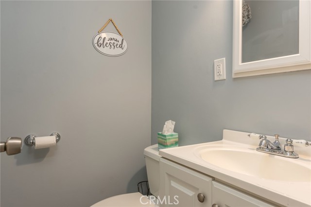 Detail Gallery Image 11 of 26 For 1582 Bodie Ave, Simi Valley,  CA 93065 - 4 Beds | 1/1 Baths