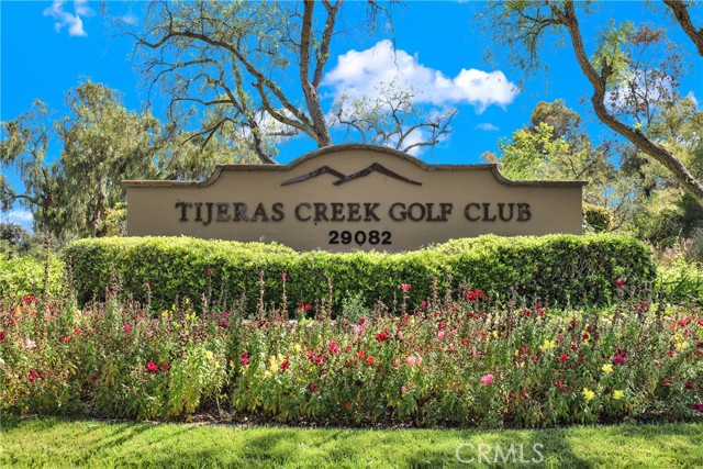 14 Reata, Rancho Santa Margarita CA: https://media.crmls.org/medias/bfa54d35-4dde-4037-8720-7691d1d53d6f.jpg