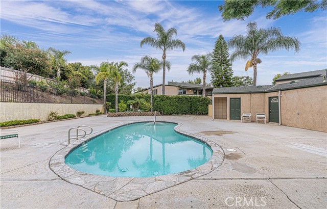 pool condo