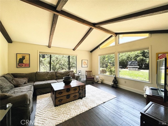 1321 Oak Knoll Road, Ukiah CA: https://media.crmls.org/medias/bfa6f03b-2735-43c6-8d0d-c5d502cea190.jpg