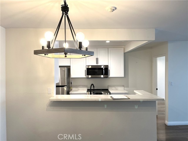 Detail Gallery Image 9 of 20 For 415 S Prospect Ave #123,  Redondo Beach,  CA 90277 - 2 Beds | 2 Baths