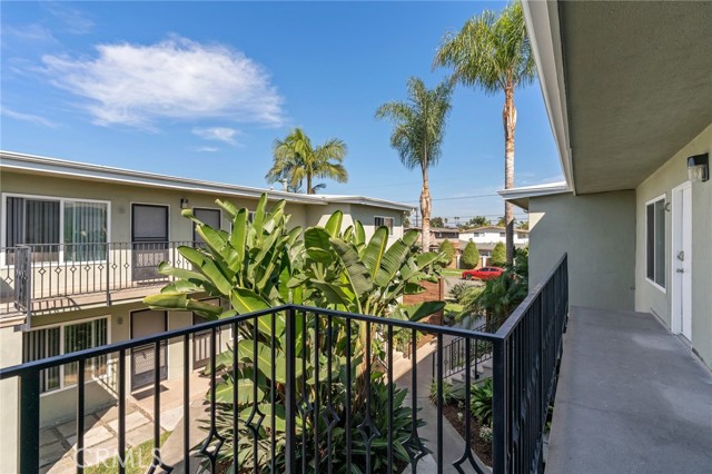 Detail Gallery Image 16 of 20 For 271 16th Pl #D,  Costa Mesa,  CA 92627 - 2 Beds | 1 Baths
