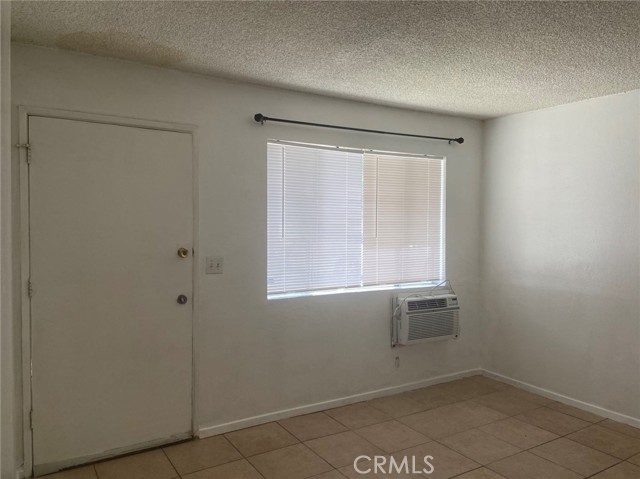 Detail Gallery Image 2 of 6 For 1224 W 11th St #C,  Pomona,  CA 91766 - 2 Beds | 1 Baths