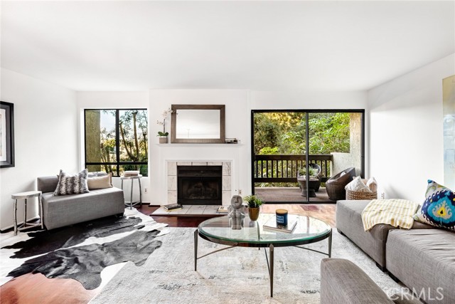 Detail Gallery Image 1 of 1 For 2018 Griffith Park Bld #216,  Los Angeles,  CA 90039 - 2 Beds | 2 Baths