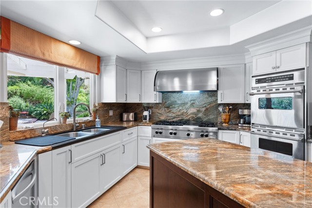 Detail Gallery Image 36 of 75 For 284 South Quintana, Anaheim Hills,  CA 92807 - 5 Beds | 3 Baths