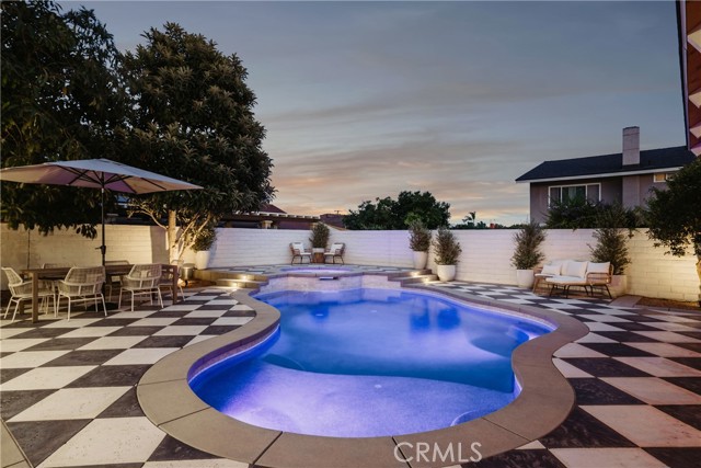 Detail Gallery Image 16 of 61 For 13822 Henstridge Cir, Tustin,  CA 92780 - 4 Beds | 3 Baths