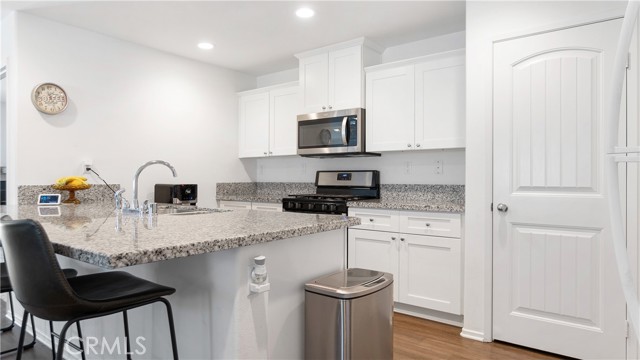 Detail Gallery Image 8 of 32 For 1010 Battersea Rd, Hemet,  CA 92543 - 3 Beds | 2 Baths