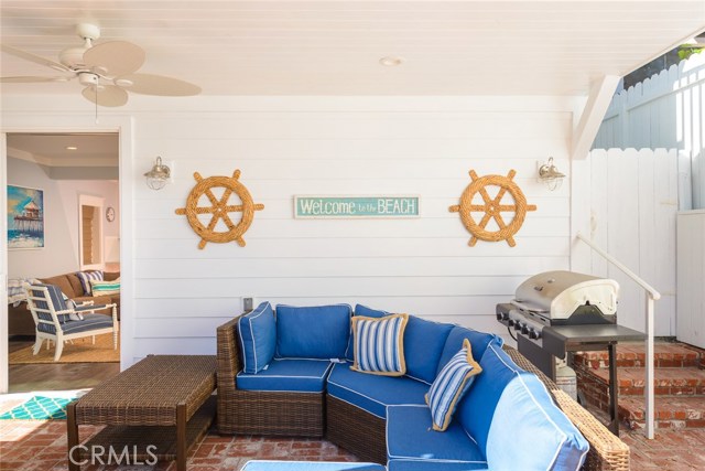 524 13th Street, Manhattan Beach CA: https://media.crmls.org/medias/bfa927ed-29eb-4011-b63a-87892c9d0c60.jpg