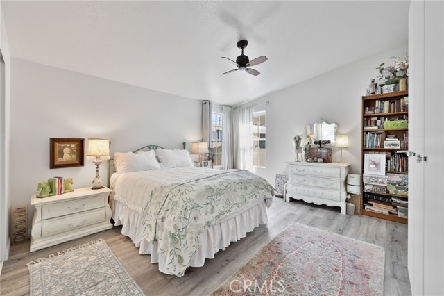 22221 Bloomfield, 30 photo 22