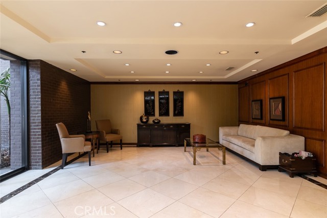 222 Monterey Road, Glendale CA: https://media.crmls.org/medias/bfa9c2fc-0b8e-4be0-adca-a5d2eaa16b31.jpg