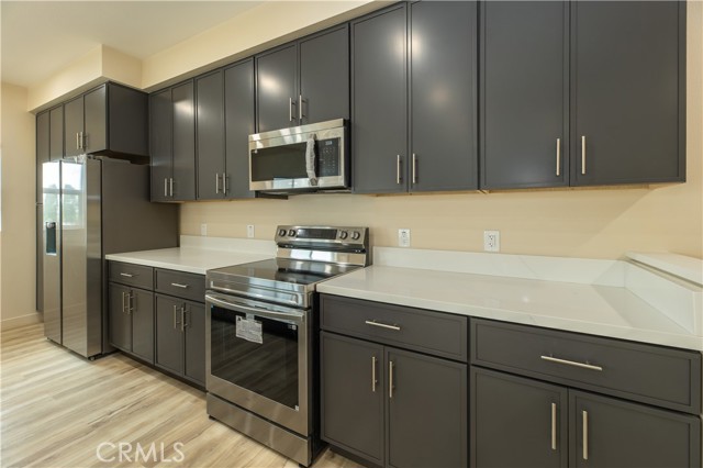 Detail Gallery Image 27 of 63 For 14410 Bing Ave, Fontana,  CA 92335 - 2 Beds | 2 Baths