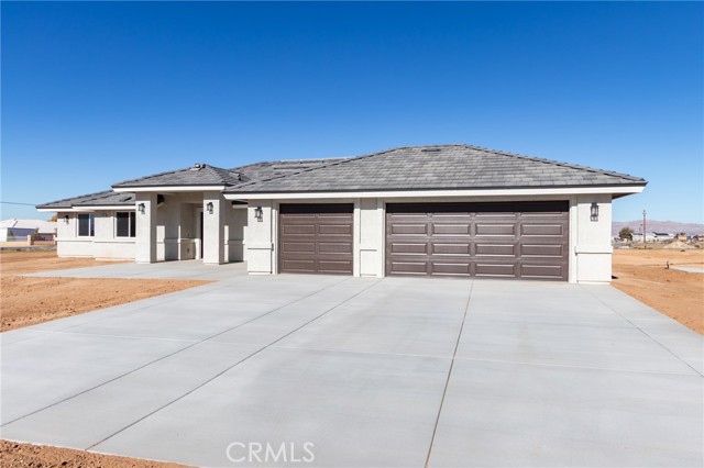 Detail Gallery Image 5 of 46 For 22520 Houston St, Apple Valley,  CA 92308 - 4 Beds | 2/1 Baths