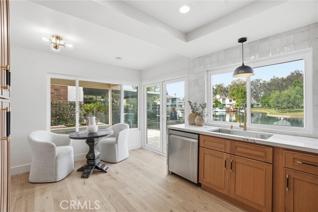 Detail Gallery Image 11 of 68 For 22706 Wood Lake, Lake Forest,  CA 92630 - 3 Beds | 3 Baths