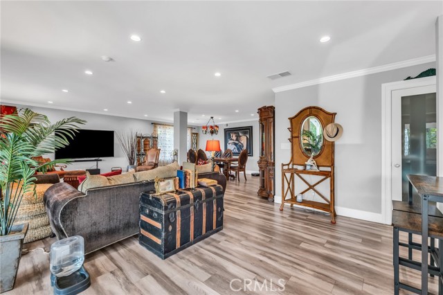 8404 Joan Lane, West Hills CA: https://media.crmls.org/medias/bfaacb5b-7384-4fa3-b833-6c8d6a54c1c1.jpg