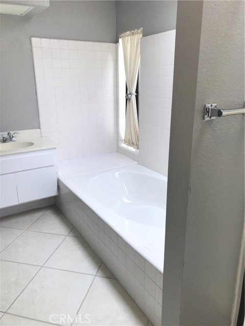 Image 32 for 41650   Colada CT