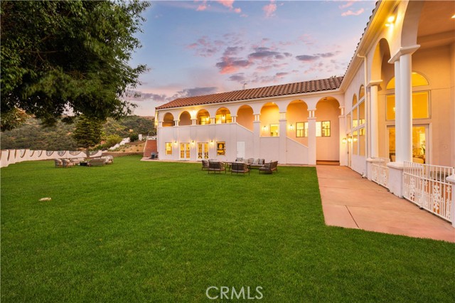 18555 Fieldbrook Street, Rowland Heights CA: https://media.crmls.org/medias/bfab2f4b-44ff-400c-910a-a84a51e3f402.jpg