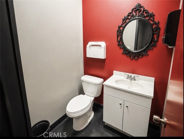  Commercial for Sale in Burbank, California
