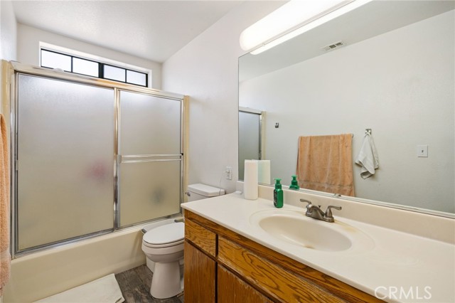 33403 111th Street, Littlerock CA: https://media.crmls.org/medias/bfad4546-0b26-4380-80be-867445cf798f.jpg