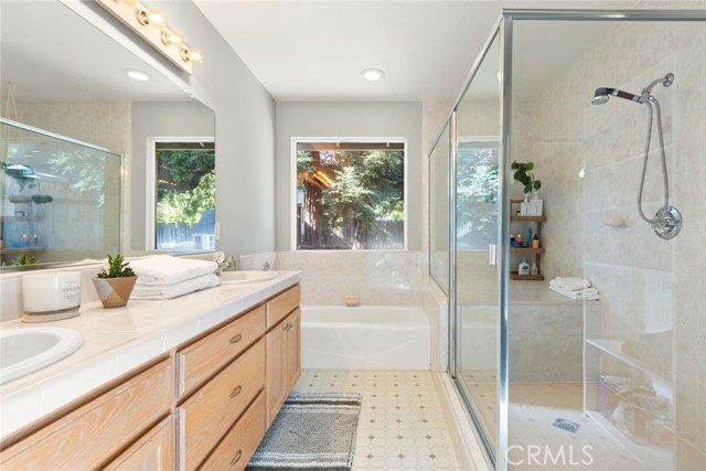 Detail Gallery Image 18 of 37 For 2 Summerwood Ct, Chico,  CA 95926 - 3 Beds | 2 Baths