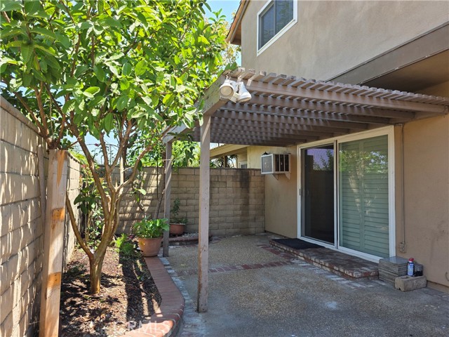 10626 Braeswood Way, Stanton CA: https://media.crmls.org/medias/bfaef020-dda0-4e74-bae4-383b80599d63.jpg