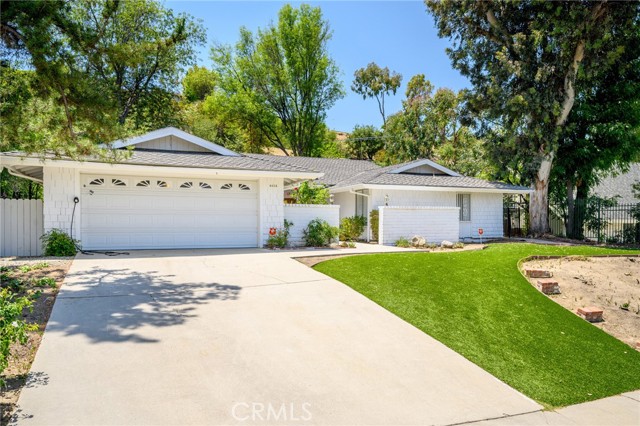 4035 Ellenita Avenue, Tarzana CA: https://media.crmls.org/medias/bfaf5529-64bd-4485-b0ee-cf3c085ba1b2.jpg