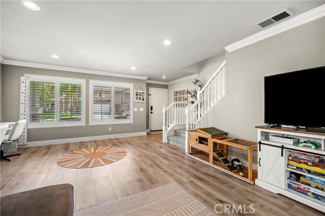 21 Mira Segura, Rancho Santa Margarita CA: https://media.crmls.org/medias/bfb03418-68d9-4d43-b9b5-21c548c7a66e.jpg