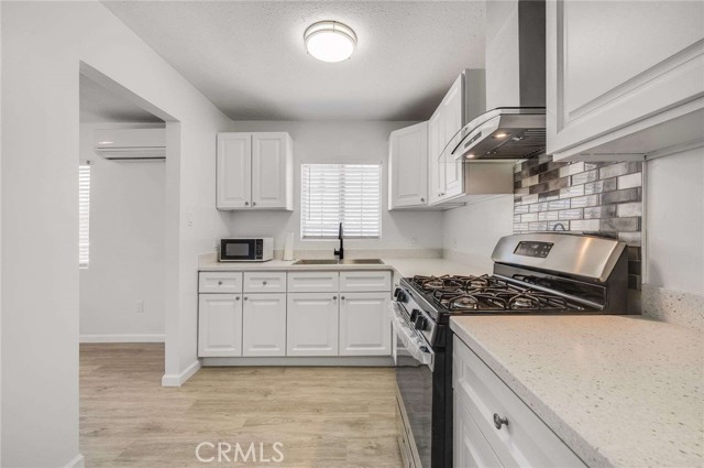 418 W Los Angeles Avenue, Montebello CA: https://media.crmls.org/medias/bfb09220-6858-4a77-b186-918b8947c415.jpg