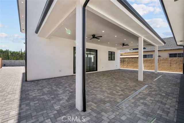 Detail Gallery Image 31 of 39 For 12937 W Kilikia Dr, North Hollywood,  CA 91605 - 4 Beds | 4 Baths