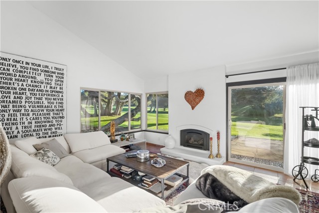 Detail Gallery Image 6 of 29 For 52 Stanford Cir, Lompoc,  CA 93436 - 2 Beds | 2 Baths