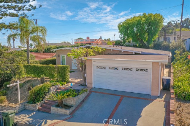 2136 Noble View Drive, Rancho Palos Verdes, California 90275, 3 Bedrooms Bedrooms, ,2 BathroomsBathrooms,Residential,Sold,Noble View,PV21218124