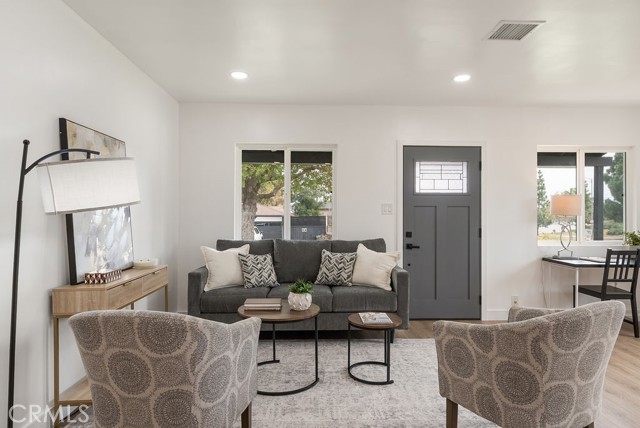 Detail Gallery Image 7 of 41 For 26613 Leesdale Ave, Harbor City,  CA 90710 - 2 Beds | 2 Baths