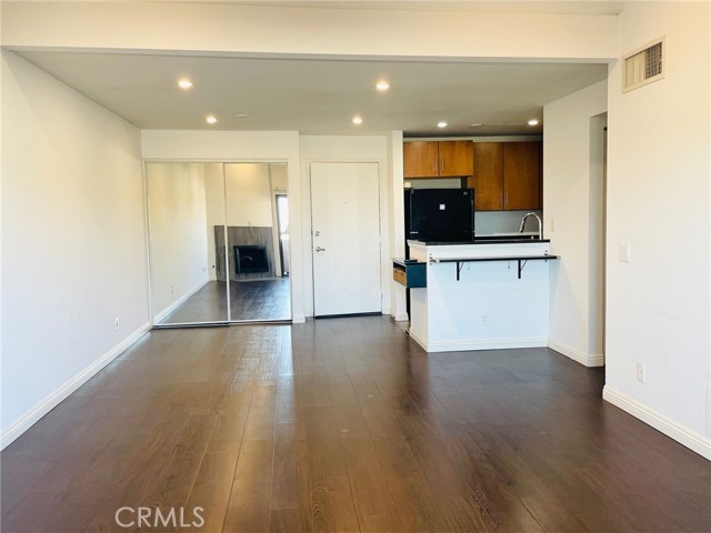 Detail Gallery Image 5 of 33 For 8300 Manitoba St #313,  Playa Del Rey,  CA 90293 - 2 Beds | 2 Baths