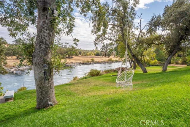 15540 China Rapids Drive, Red Bluff CA: https://media.crmls.org/medias/bfb5c5a4-70d0-45c0-821d-b6decb36cfbf.jpg