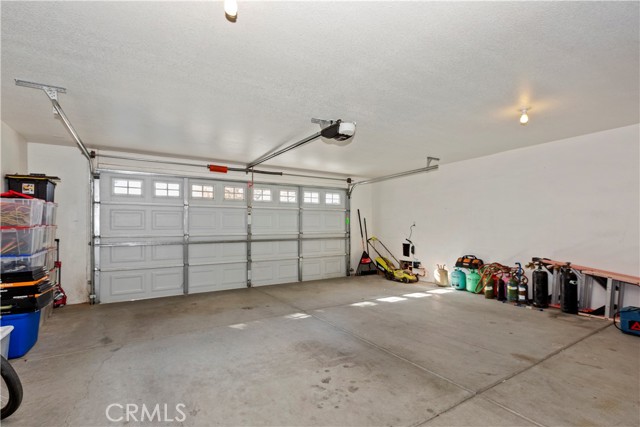 Detail Gallery Image 24 of 35 For 18904 Madrone, Hesperia,  CA 92345 - 4 Beds | 2 Baths